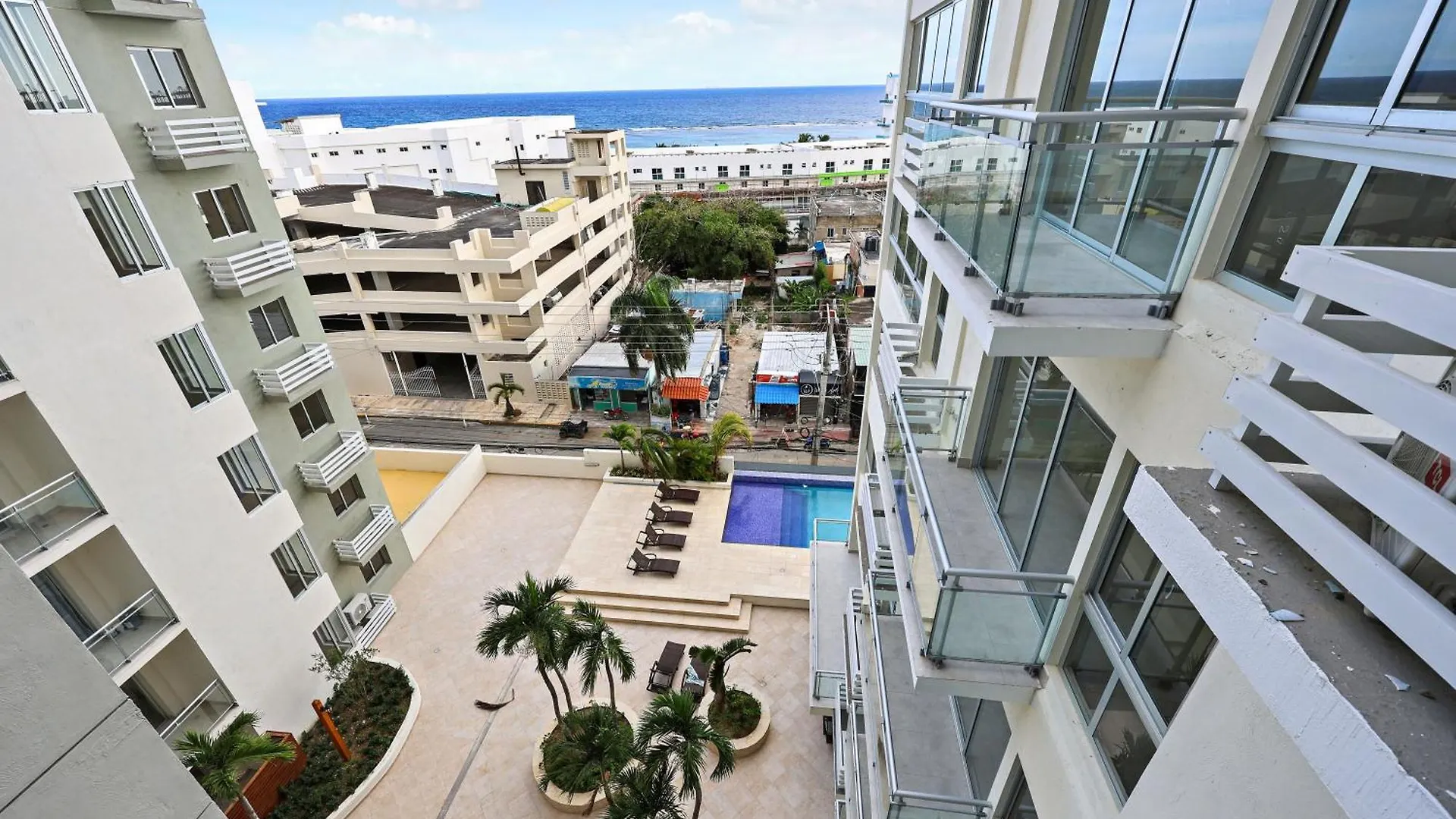 Lujoso Apartamento Con Vista A Playa De Boca Chica