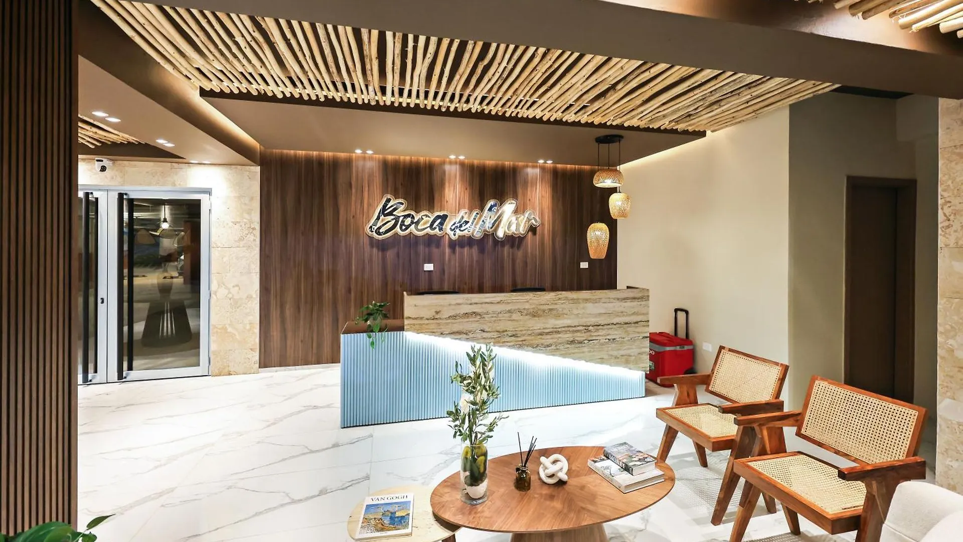 Lujoso Apartamento Con Vista A Playa De Boca Chica